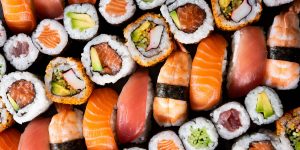 Scopri di più sull'articolo Sushi: Origini, Evoluzione e Diversità Regionale
